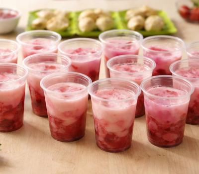 Segarnya Kebersamaan, Santriwati Mutiara Muslimah Olah Durian Lokal Menjadi Es Buah